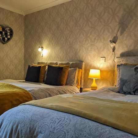 Kirkcroft Guest House グレトナ エクステリア 写真
