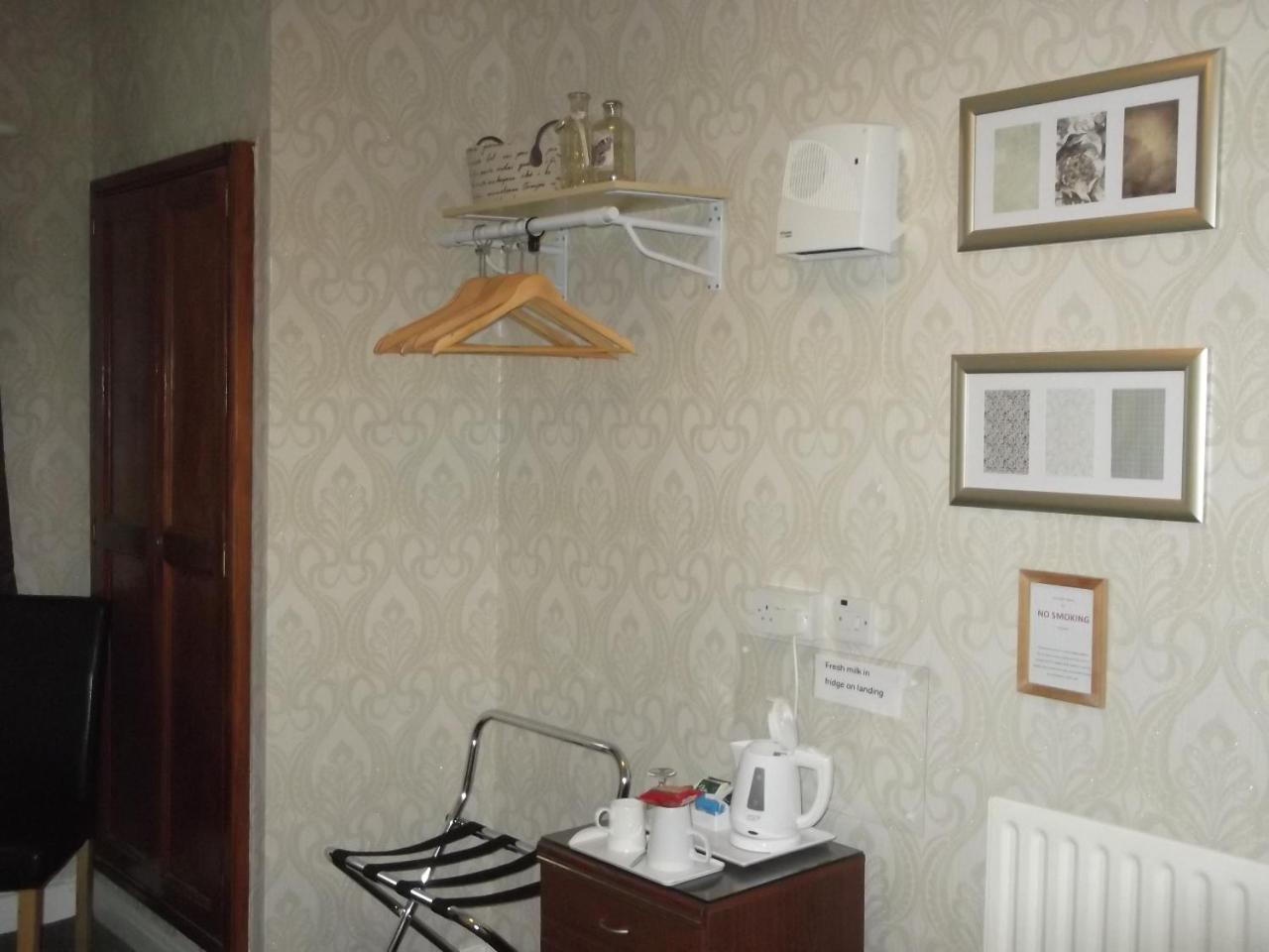 Kirkcroft Guest House グレトナ エクステリア 写真